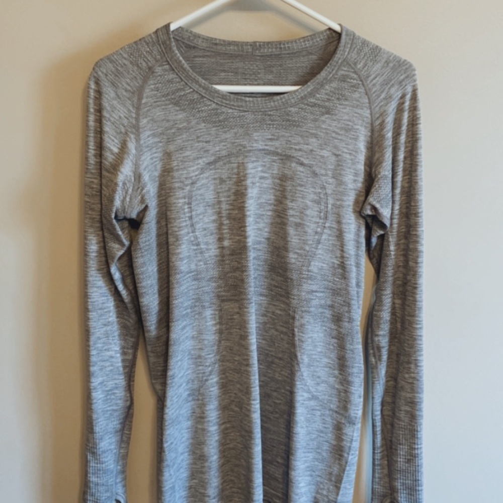 Swiftly Tech Long-Sleeve Shirt